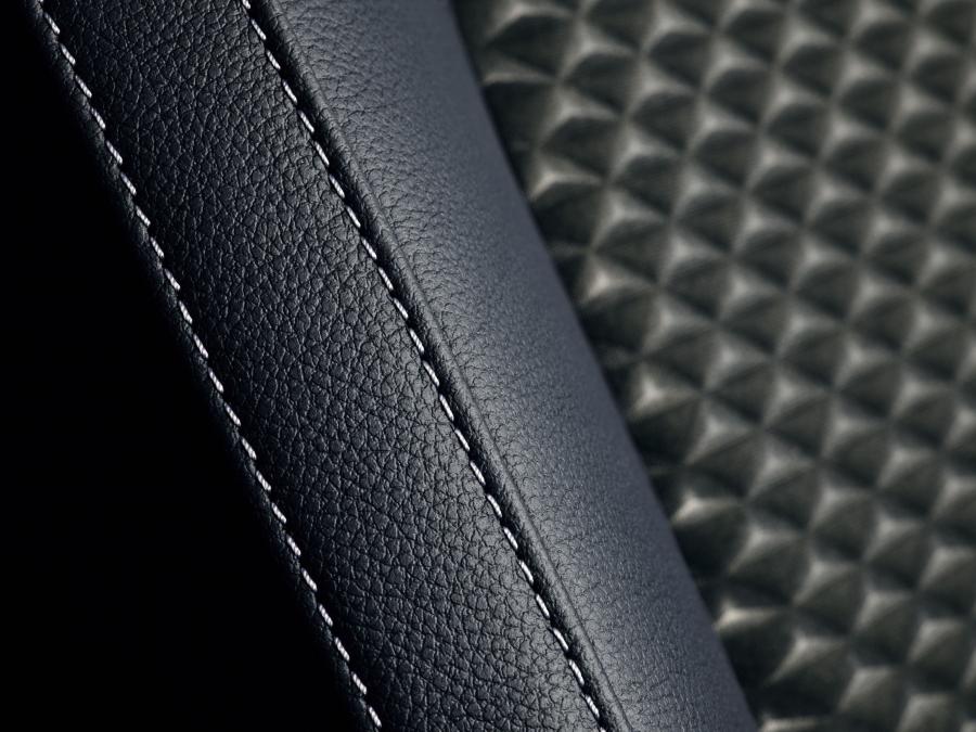 Детали интерьера Ford Focus Titanium Turnier 2018 года  (WW) (фото 22 из 31)